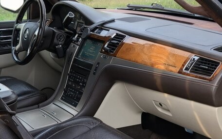 Cadillac Escalade III, 2011 год, 1 600 000 рублей, 27 фотография