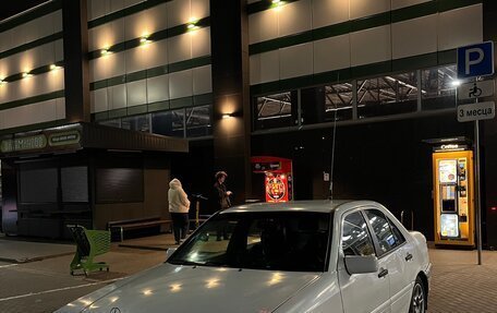 Mercedes-Benz C-Класс, 1995 год, 200 000 рублей, 6 фотография