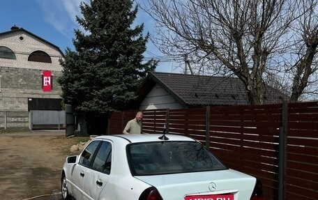 Mercedes-Benz C-Класс, 1995 год, 200 000 рублей, 9 фотография