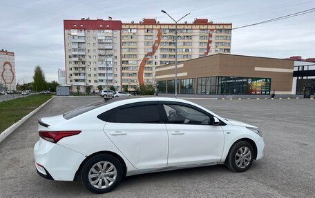 Hyundai Solaris II рестайлинг, 2017 год, 830 000 рублей, 6 фотография