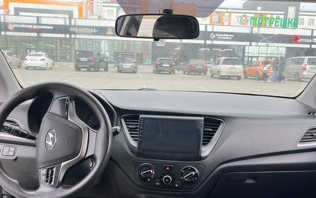 Hyundai Solaris II рестайлинг, 2017 год, 830 000 рублей, 8 фотография