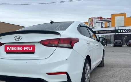 Hyundai Solaris II рестайлинг, 2017 год, 830 000 рублей, 5 фотография