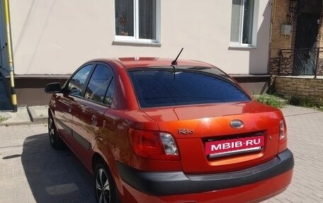 KIA Rio II, 2005 год, 650 000 рублей, 3 фотография