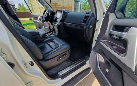 Toyota Land Cruiser 200, 2015 год, 6 950 000 рублей, 14 фотография
