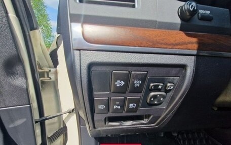 Toyota Land Cruiser 200, 2015 год, 6 950 000 рублей, 19 фотография
