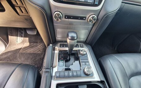 Toyota Land Cruiser 200, 2015 год, 6 950 000 рублей, 24 фотография