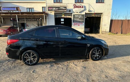 Hyundai Solaris II рестайлинг, 2013 год, 450 000 рублей, 3 фотография