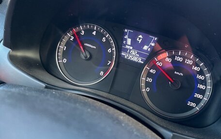 Hyundai Solaris II рестайлинг, 2013 год, 450 000 рублей, 11 фотография
