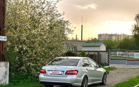 Mercedes-Benz E-Класс, 2011 год, 1 800 000 рублей, 9 фотография