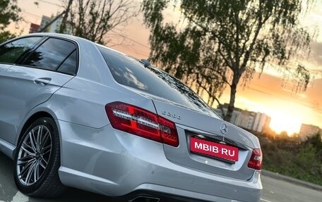 Mercedes-Benz E-Класс, 2011 год, 1 800 000 рублей, 4 фотография