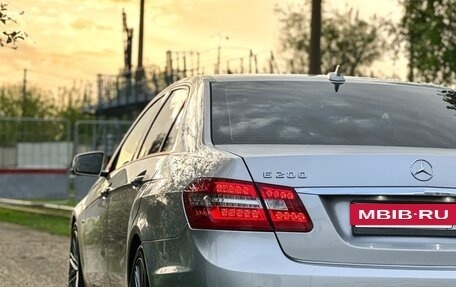 Mercedes-Benz E-Класс, 2011 год, 1 800 000 рублей, 8 фотография