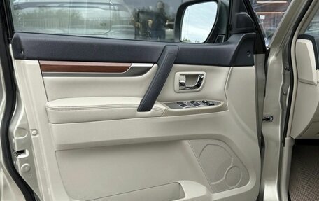 Mitsubishi Pajero IV, 2008 год, 1 650 000 рублей, 21 фотография