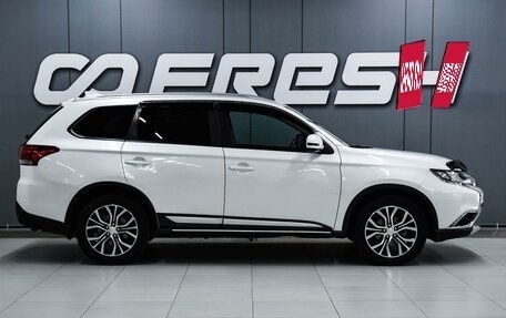 Mitsubishi Outlander III рестайлинг 3, 2017 год, 2 399 000 рублей, 5 фотография