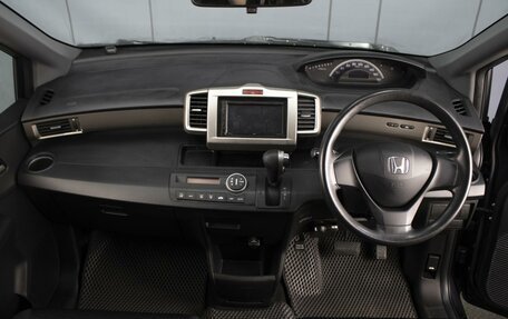 Honda Freed I, 2011 год, 1 030 000 рублей, 5 фотография