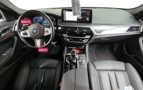 BMW 5 серия, 2022 год, 6 фотография