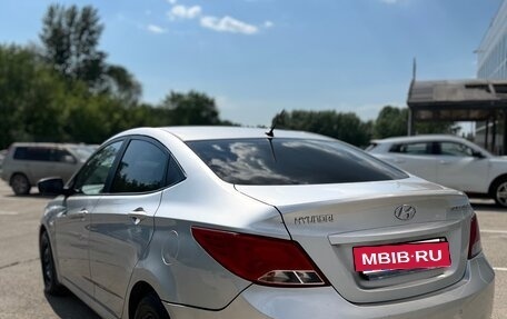 Hyundai Solaris II рестайлинг, 2015 год, 490 000 рублей, 16 фотография