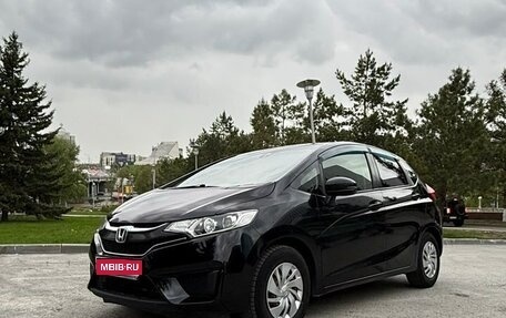 Honda Fit III, 2015 год, 970 000 рублей, 1 фотография