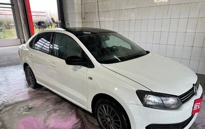 Volkswagen Polo VI (EU Market), 2015 год, 450 000 рублей, 1 фотография