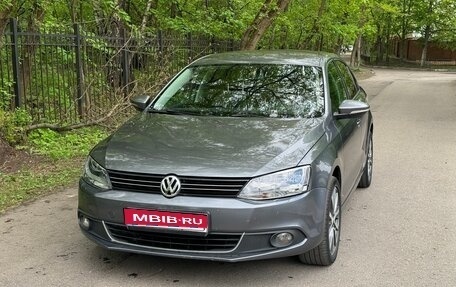 Volkswagen Jetta VI, 2014 год, 799 000 рублей, 1 фотография