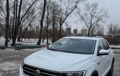 Volkswagen T-Roc I, 2023 год, 1 800 000 рублей, 1 фотография