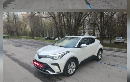 Toyota C-HR I рестайлинг, 2021 год, 2 850 000 рублей, 1 фотография