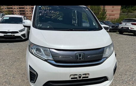 Honda Stepwgn IV, 2016 год, 2 200 000 рублей, 1 фотография