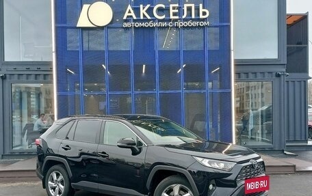 Toyota RAV4, 2021 год, 3 219 000 рублей, 3 фотография