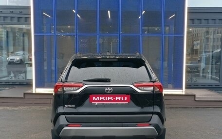 Toyota RAV4, 2021 год, 3 219 000 рублей, 6 фотография