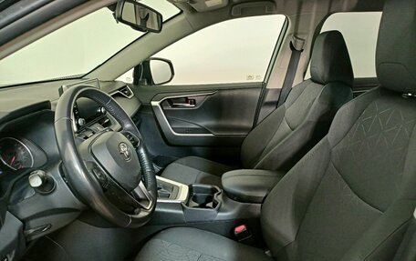 Toyota RAV4, 2021 год, 3 219 000 рублей, 15 фотография