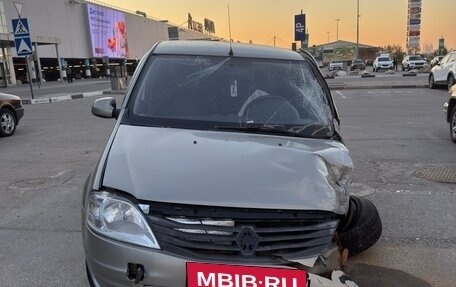 Renault Logan I, 2012 год, 130 000 рублей, 1 фотография