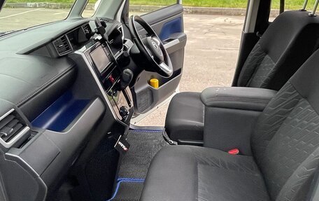 Toyota Roomy I, 2019 год, 870 000 рублей, 23 фотография