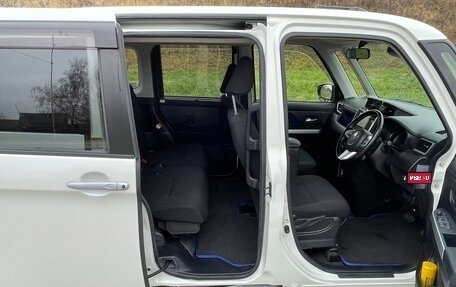 Toyota Roomy I, 2019 год, 870 000 рублей, 24 фотография