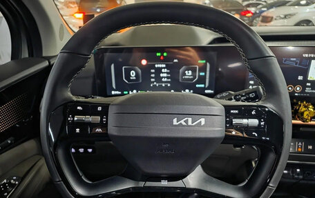 KIA Carnival, 2024 год, 4 820 000 рублей, 14 фотография