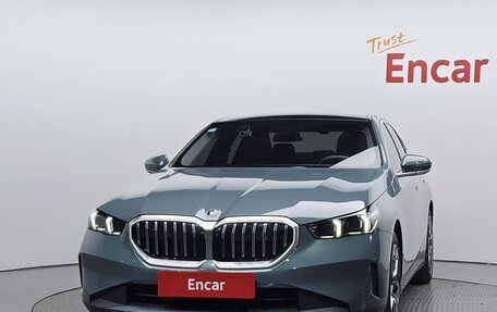 BMW 5 серия, 2025 год, 6 300 000 рублей, 3 фотография