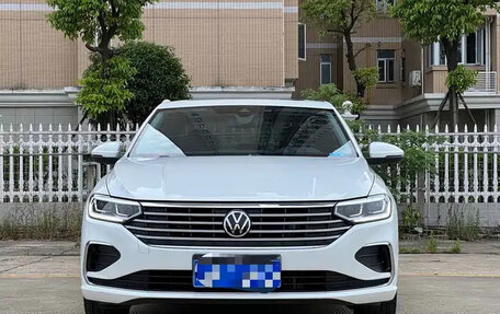 Volkswagen Lavida, 2023 год, 1 620 000 рублей, 2 фотография