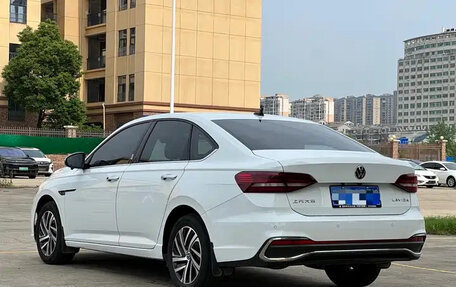 Volkswagen Lavida, 2023 год, 1 620 000 рублей, 5 фотография