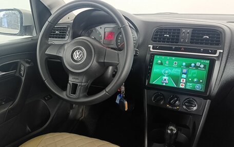 Volkswagen Polo VI (EU Market), 2013 год, 860 000 рублей, 11 фотография