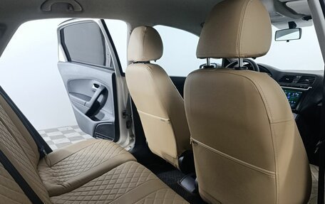 Volkswagen Polo VI (EU Market), 2013 год, 860 000 рублей, 18 фотография