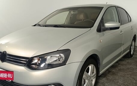Volkswagen Polo VI (EU Market), 2013 год, 860 000 рублей, 23 фотография