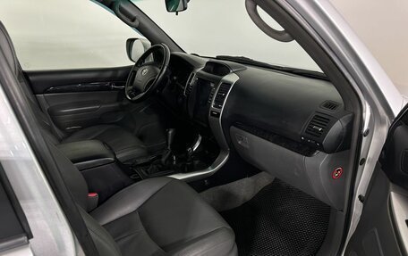 Toyota Land Cruiser Prado 120 рестайлинг, 2008 год, 2 200 000 рублей, 14 фотография