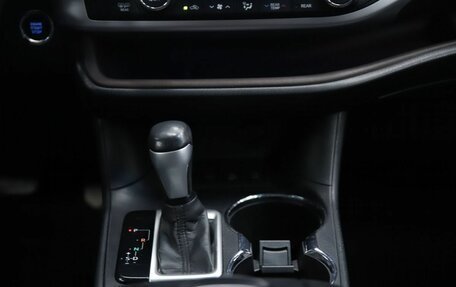 Toyota Highlander III, 2014 год, 3 490 000 рублей, 15 фотография