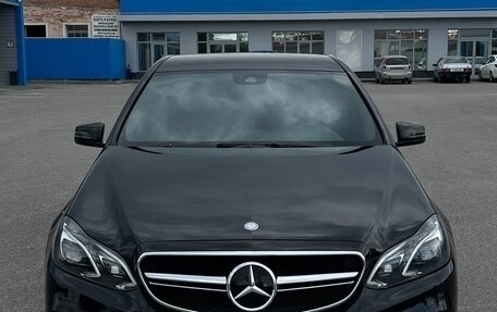 Mercedes-Benz E-Класс, 2013 год, 2 000 000 рублей, 1 фотография