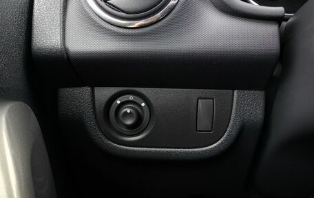 Renault Sandero II рестайлинг, 2016 год, 905 000 рублей, 13 фотография