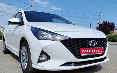 Hyundai Solaris II рестайлинг, 2021 год, 1 450 000 рублей, 4 фотография