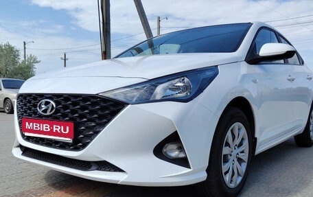 Hyundai Solaris II рестайлинг, 2021 год, 1 450 000 рублей, 3 фотография