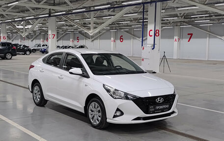 Hyundai Solaris II рестайлинг, 2021 год, 1 300 000 рублей, 3 фотография