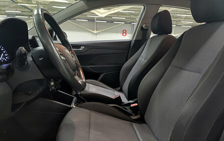 Hyundai Solaris II рестайлинг, 2021 год, 1 300 000 рублей, 16 фотография