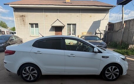 KIA Rio III рестайлинг, 2016 год, 980 000 рублей, 2 фотография