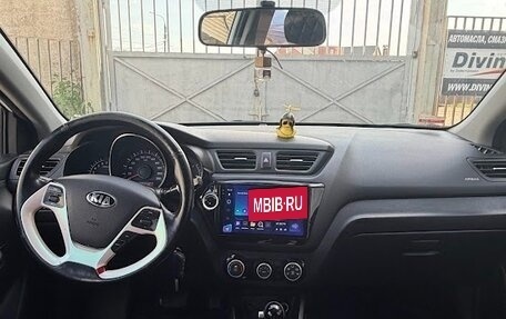 KIA Rio III рестайлинг, 2016 год, 980 000 рублей, 5 фотография