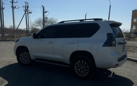Toyota Land Cruiser Prado 150 рестайлинг 2, 2017 год, 3 945 000 рублей, 9 фотография